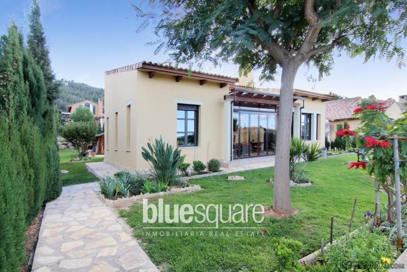 Modern villa with panoramic mountain..