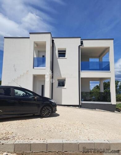 Samostojeća nova vila s dva zasebna stana - novogradnja - 2