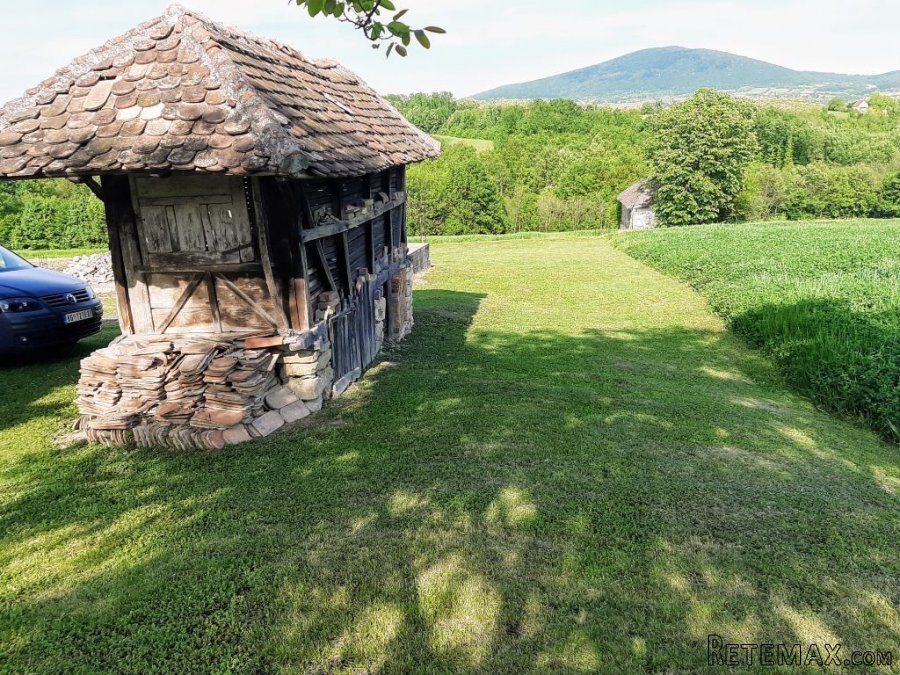 Plac sa pogledom na Kosmaj,1ha i 52ara - 3