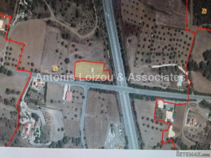 3,308m2 Plot in Sia