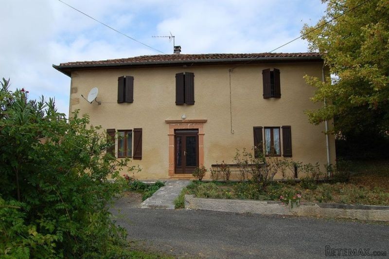 Farmhouse With Large Outbuilding..