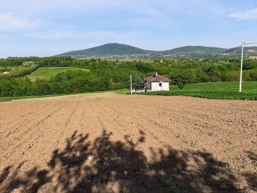 Plac sa pogledom na Kosmaj,1ha i 52ara - 7