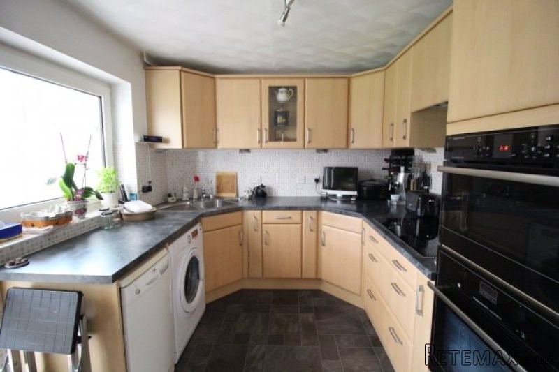 4 bedroom, Semi-detached House house.. - 2