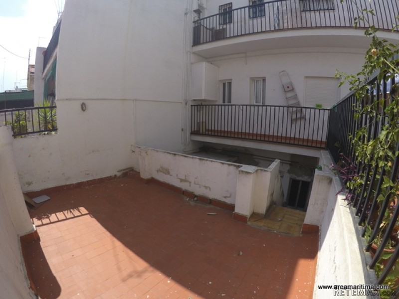 Ground floor property with terrace and.. - 2