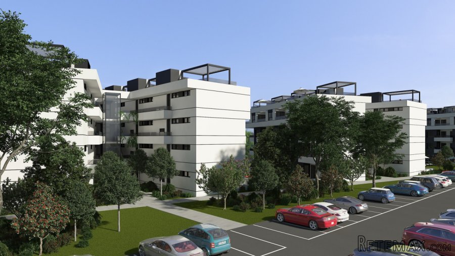 Residencial cerca de los dos clubes de golf más conocidos.. - 2