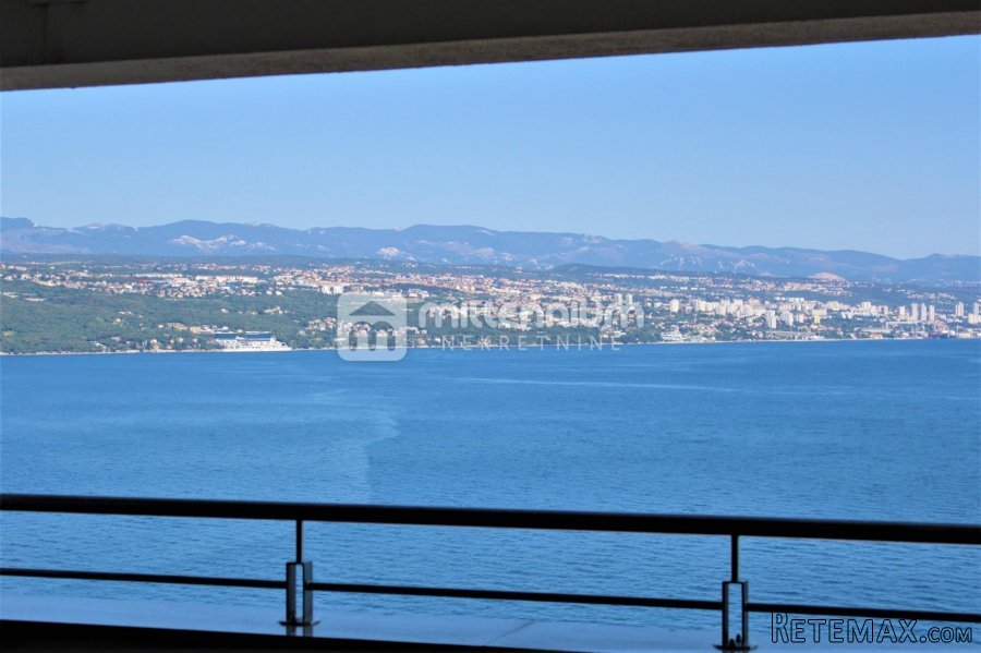 Opatija, 2skl stan s terasom i panoramskim pogledom
