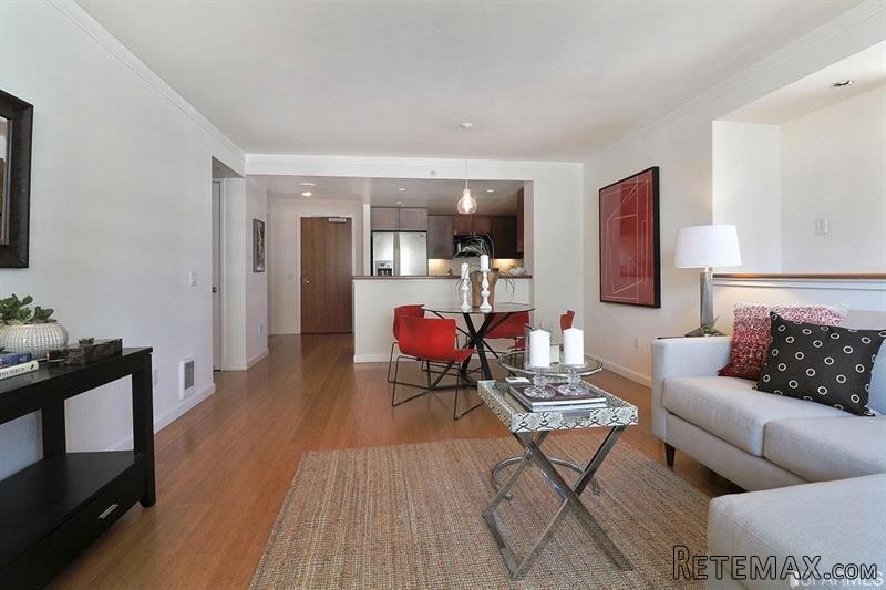 1 bedroom House Share For Sale: 400.. - 2