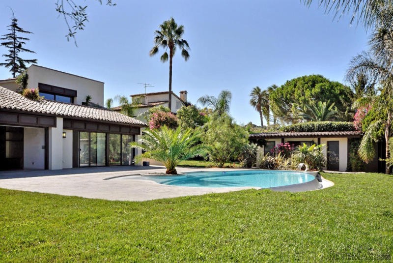 4 Bedroom Villa For Sale In Antibes - 2