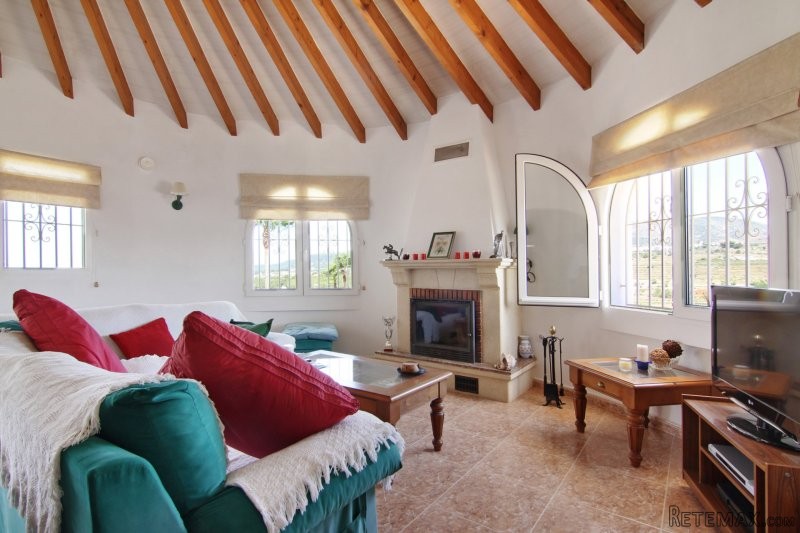 3 Bedroom 2 bathroom detached villa in..