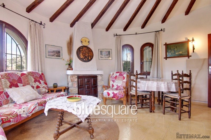 4 Bedroom House in Exclusive Location - 2