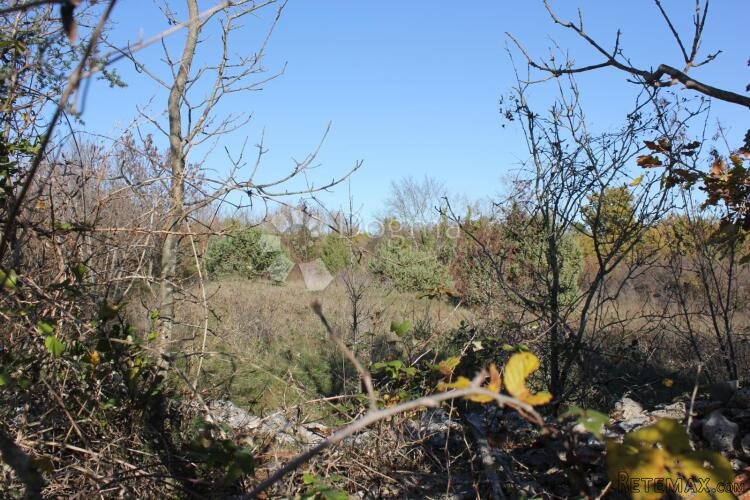 Građevinsko zemljište na mirnoj lokaciji - 3