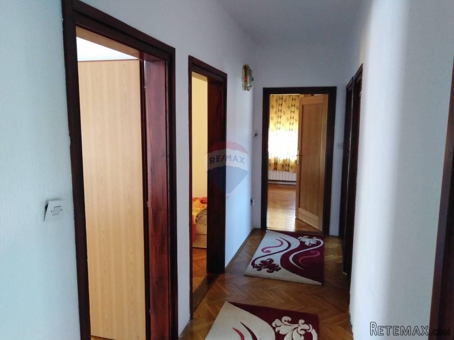 Kastav - samostojeća kuća s tri stambene jedinice - 5