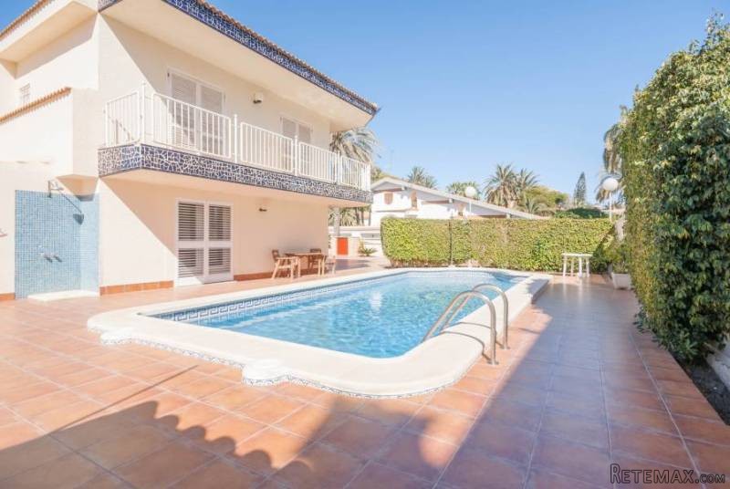 5 Bedrooms - Villa - Alicante - For Sale - 2