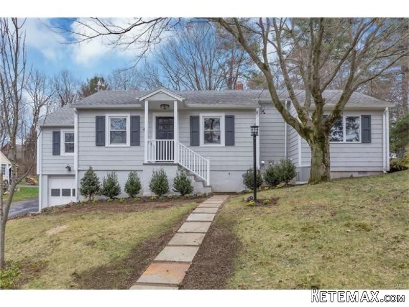 3 bedroom House For Sale: 49 GREY ROCK..