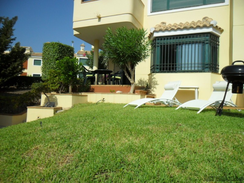 Spacious Bungalow Near The Golf Course.. - 2