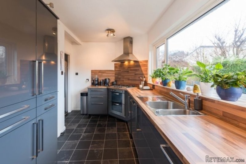 4 bedroom, Semi-detached House house.. - 2