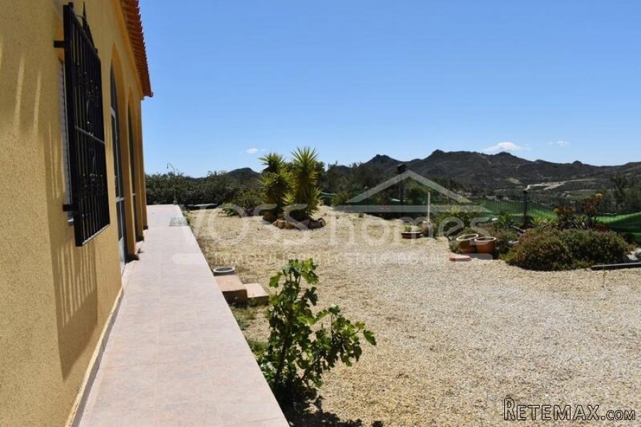 NEW & EXCLUSIVE TO VOSS HOMES - Large Country Villa with.. - 11