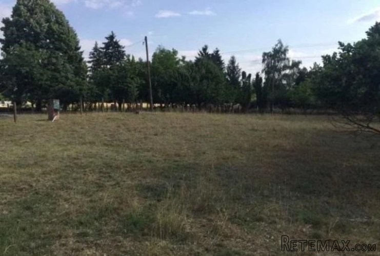 Prodajem kucu sa velikim placem-Obrež - 11