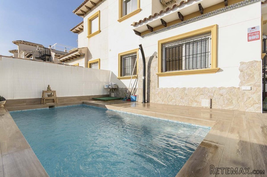 Esta magnífica casa está situada en residencial con una e.. - 2