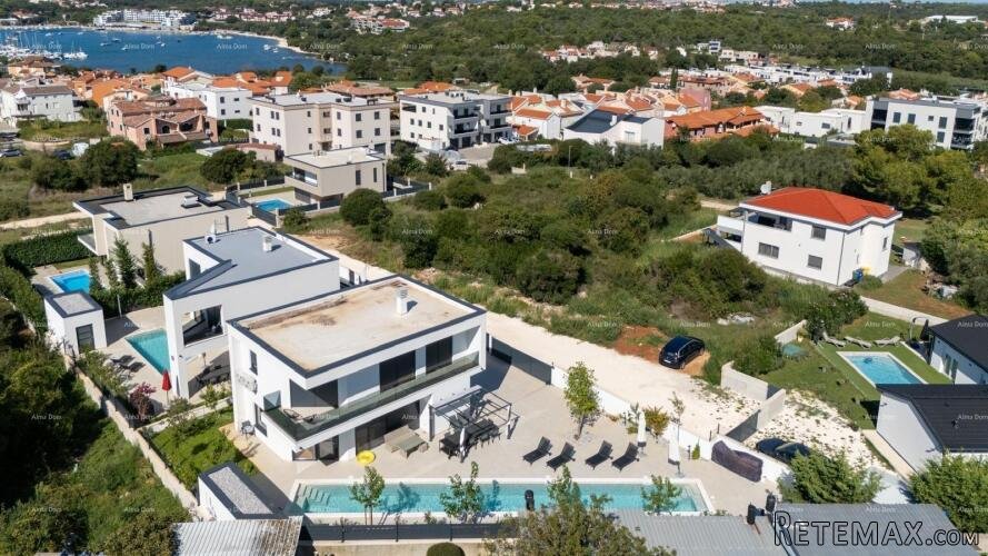 Prodaja - novoizgrađena, moderna i ekskluzivna vila s.. - 2