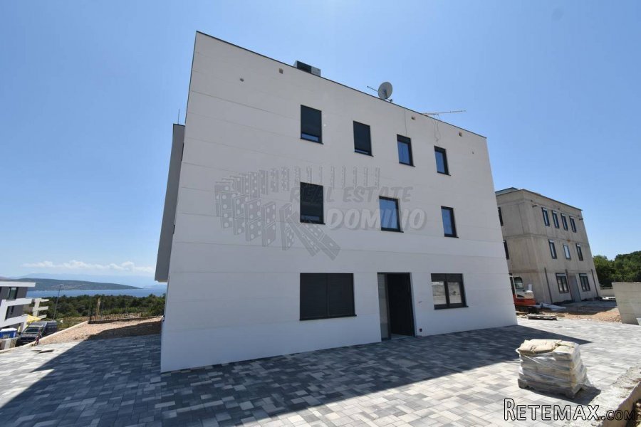 Apartman u novogradnji s okućnicom! Grad Krk! - 13