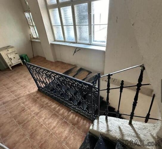 Prodaje se ceo sprat-vise stanova na glavnoj ulici u Somboru - 3