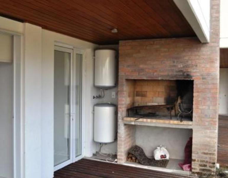 4 Bedroom Apartment - For Sale - Mansa - 2