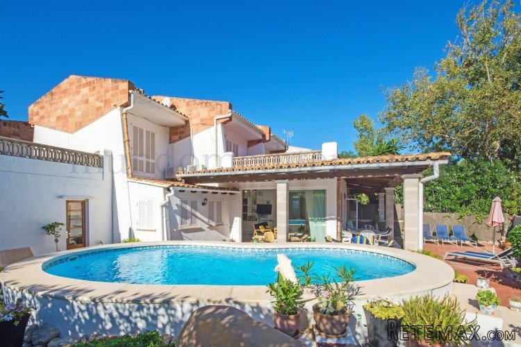 Bright 200 m2 villa located in the residential area of.. - 4