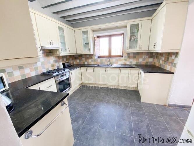 NEW & EXCLUSIVE TO VOSS HOMES - A huge 300m2, full of.. - 14