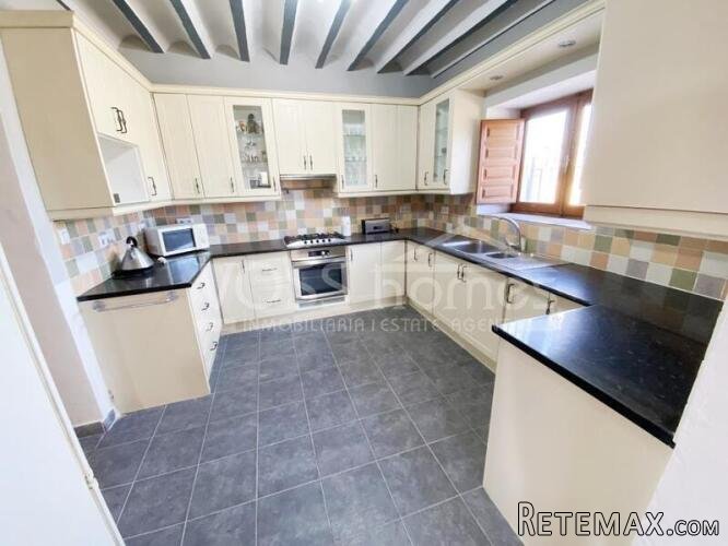 NEW & EXCLUSIVE TO VOSS HOMES - A huge 300m2, full of.. - 15