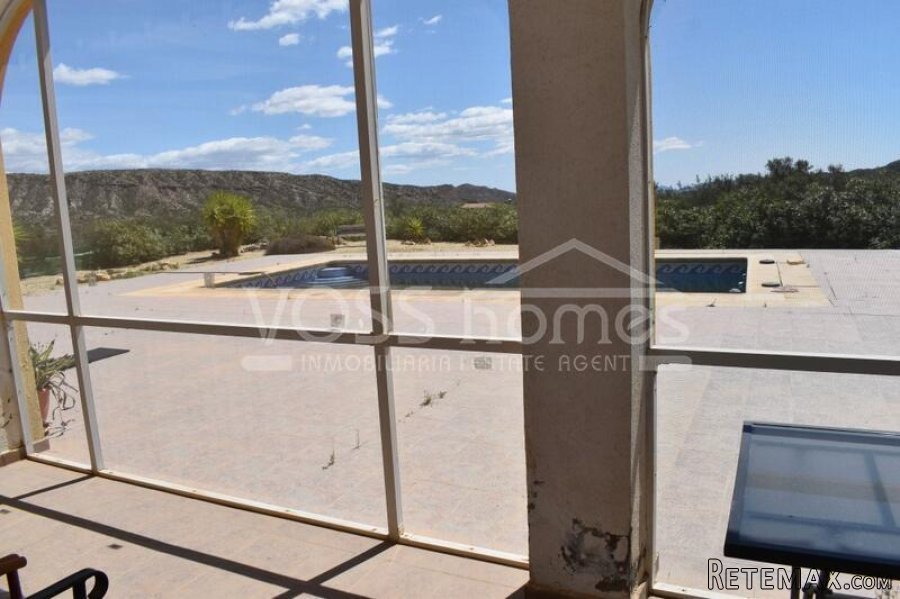 NEW & EXCLUSIVE TO VOSS HOMES - Large Country Villa with.. - 15