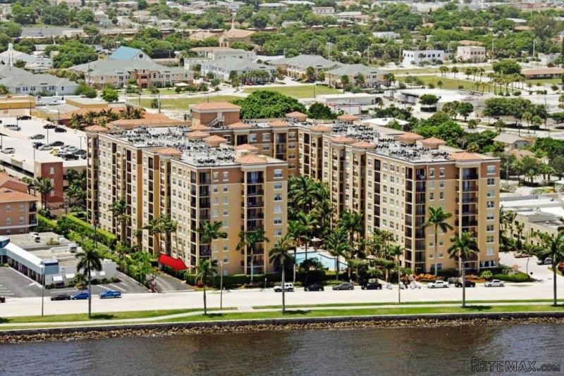 1801 N Flagler Dr #102, West Palm..
