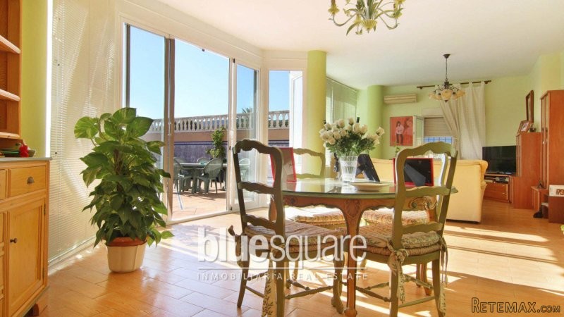 Beautiful townhouse on the river in.. - 2