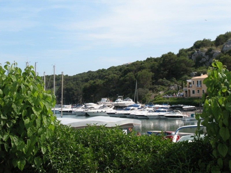 2 Bedrooms Apartment For Sale