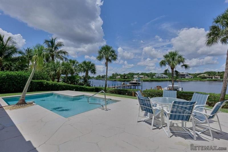 3 bedroom Residence For Sale: Tequesta.. - 2