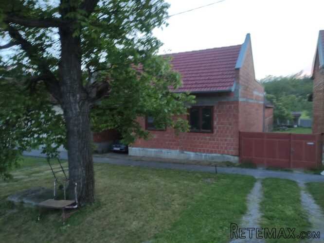 Prodajem kucu u Novoj Gradišci-Baćin Dol - 2