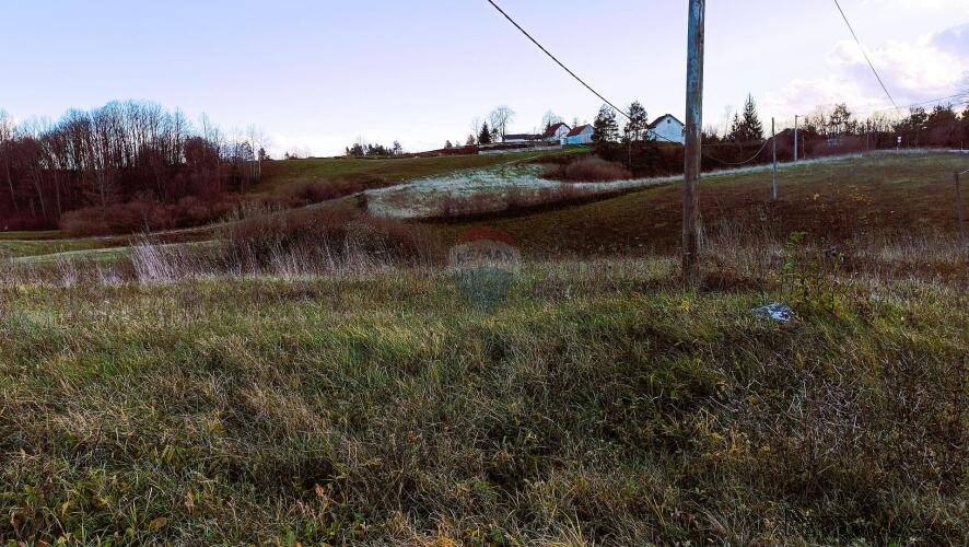 Slunj-Nikšić , Građevinska zemljišta ukupno 12545 m2 - 2