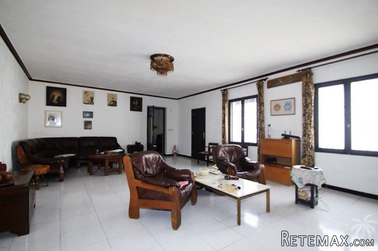 Well maintained and spacious finca with a guesthouse on a.. - 2