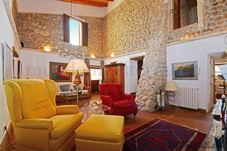Fabulous country property just outside the pretty village.. - 4