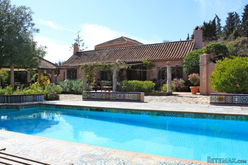 4 Bedrooms - Villa - Malaga - For Sale - 2