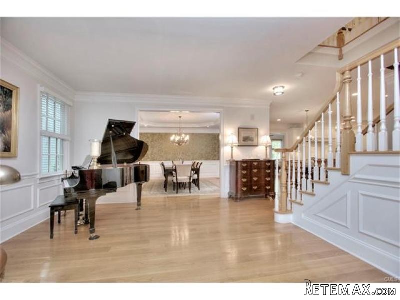 4 bedroom House For Sale: 24 1/2 WILSON.. - 2