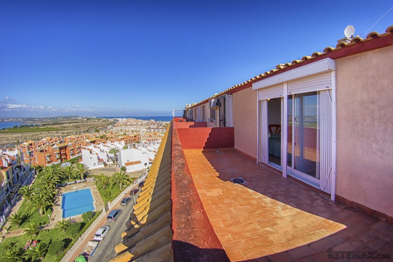 2 Bed Penthouse Apartment With Solarium..