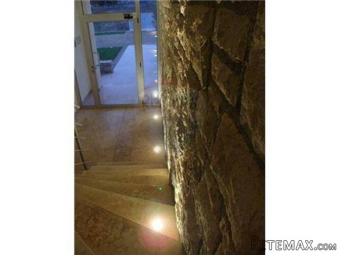 EKSKLUZIVNI APARTMAN U NOVIGRADU - 5