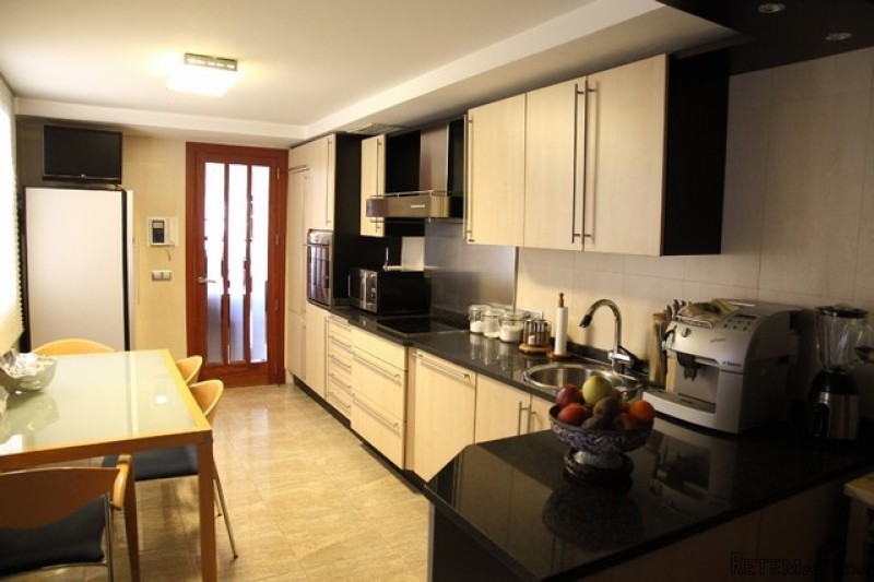 Fabulous apartment in a prime location.. - 2