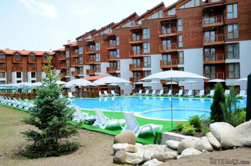 One-Bedroom Apartment With Great Views..