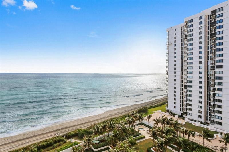 2 bedroom Residence For Sale: Singer..