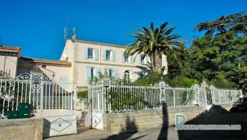 Elegant 'maison De Maitre' With Garden.. - 2