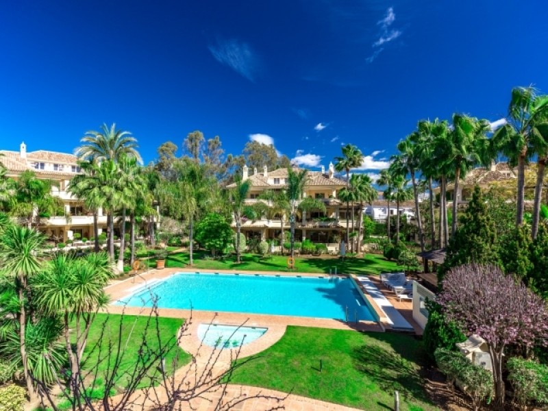 3 Bedroom Apartment For Sale Situated.. - 2