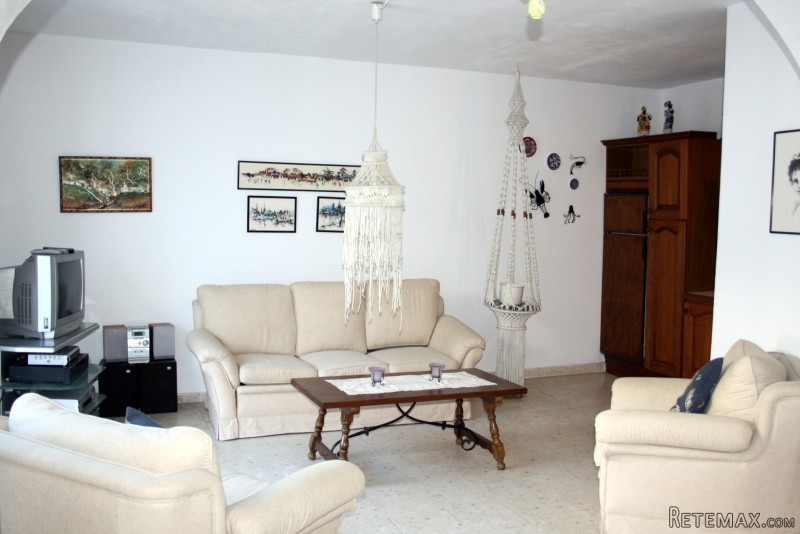 Cosy Townhouse in Gated Community close..