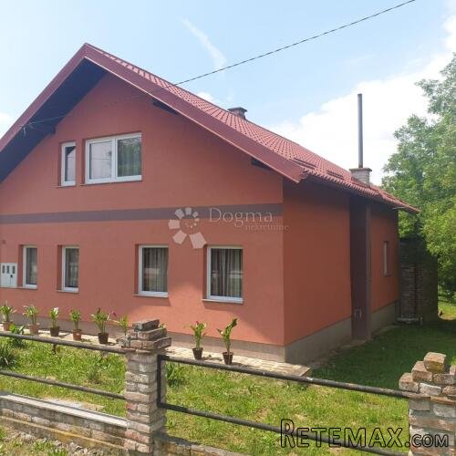 DVIJE KUĆE NA JEDNOJ PARCELI – MIR, PROSTOR I POTENCIJAL! - 2